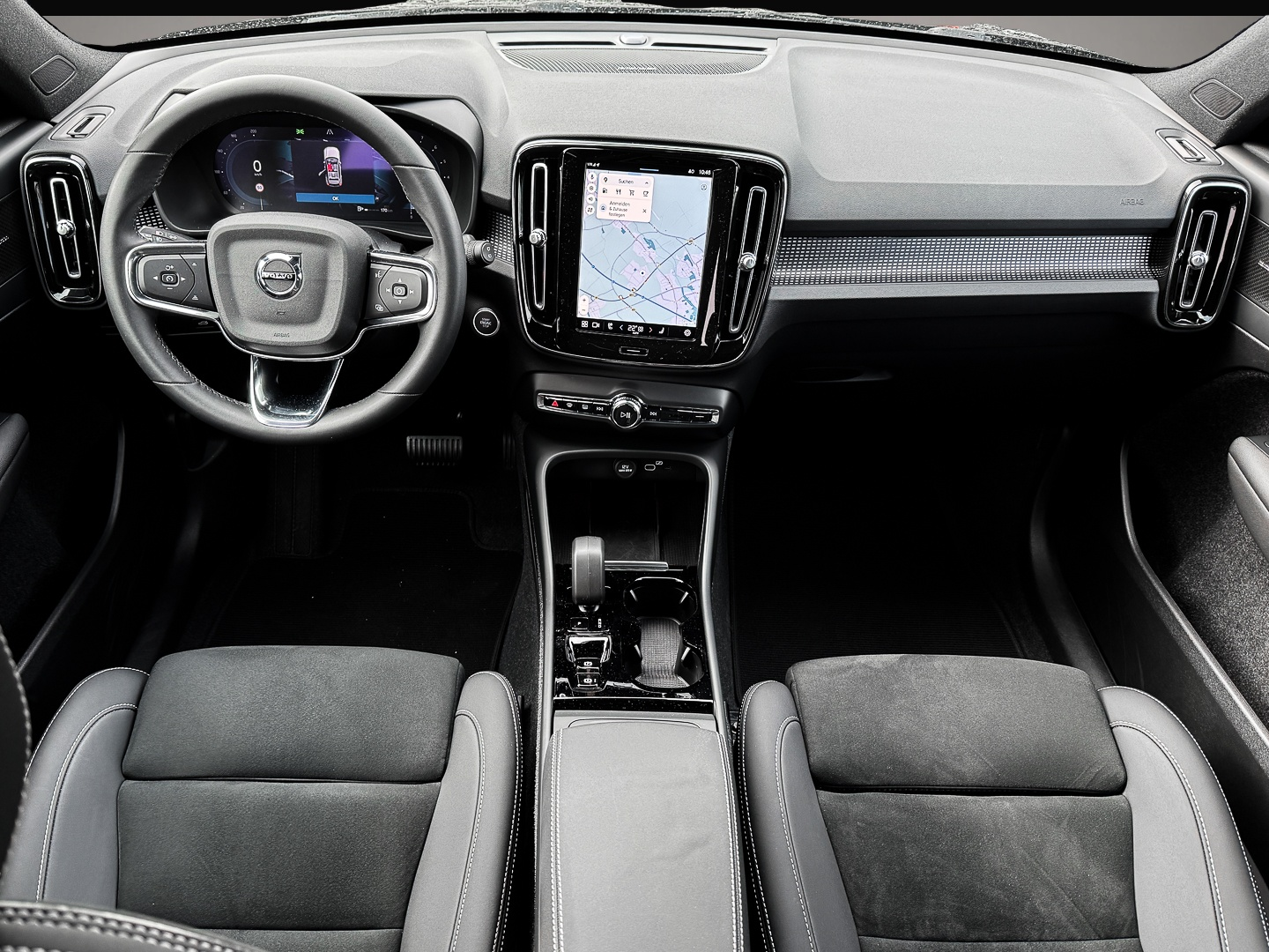 Volvo XC40 (12/2023, Benzin)