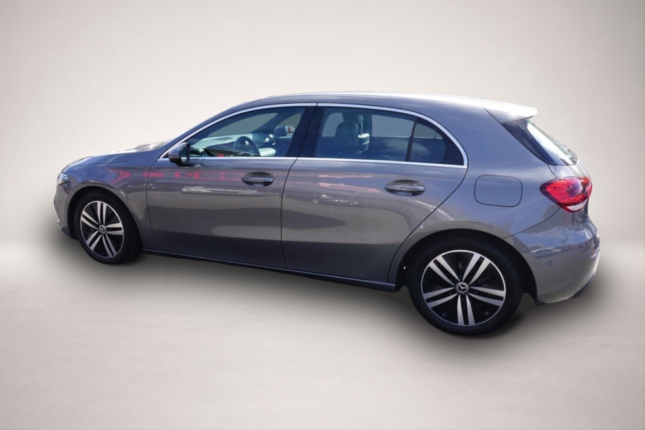 Mercedes-Benz A 200 (09/2021, )