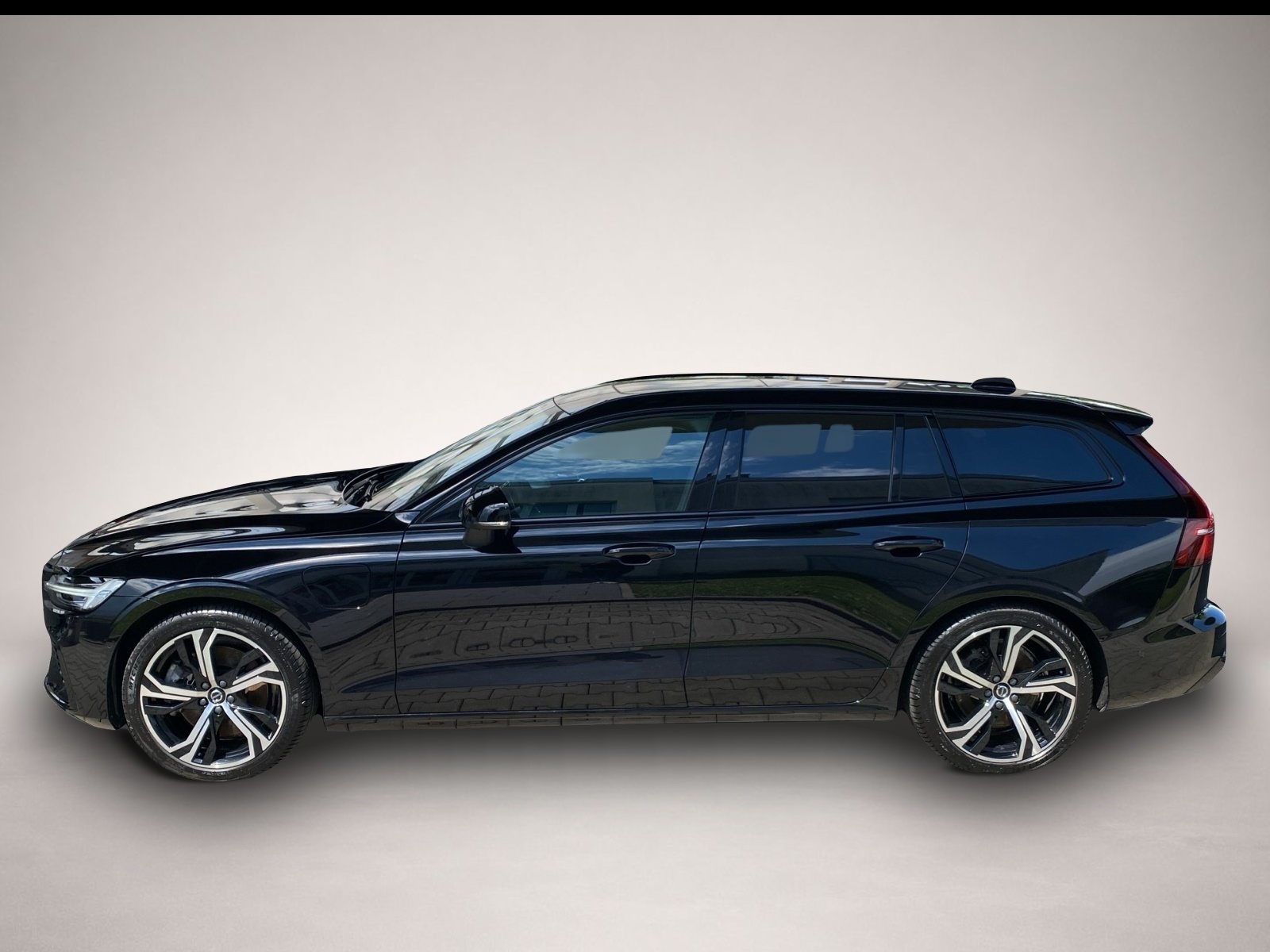 Volvo V60 (06/2024, )