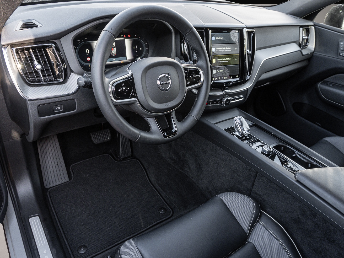 Volvo XC60 (01/2024, Benzin)