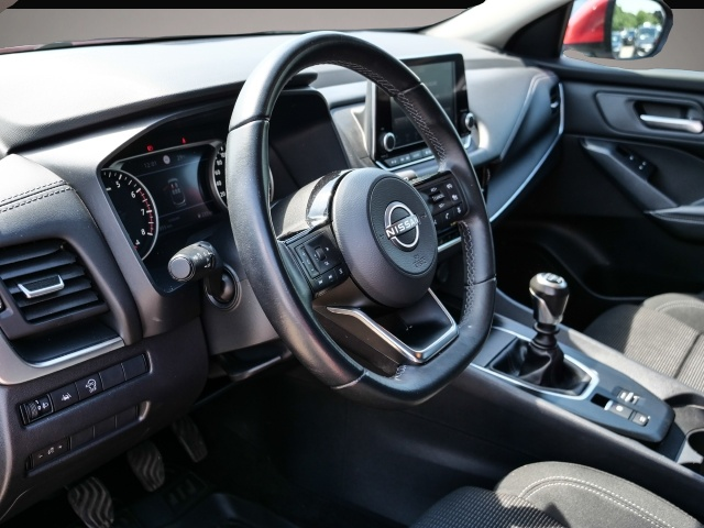 Nissan Qashqai (11/2022, Benzin)