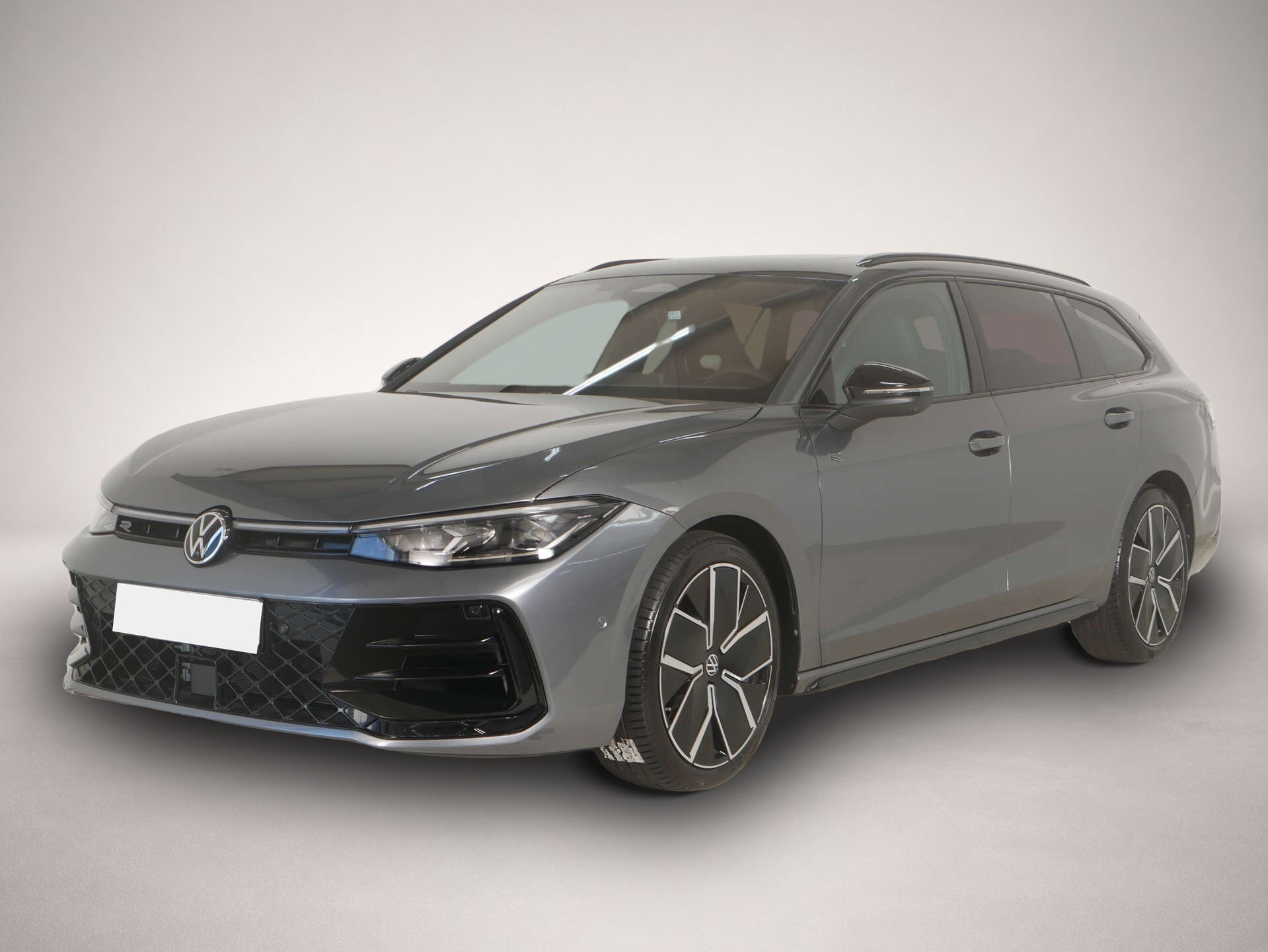 Volkswagen Passat (05/2025, Benzin)