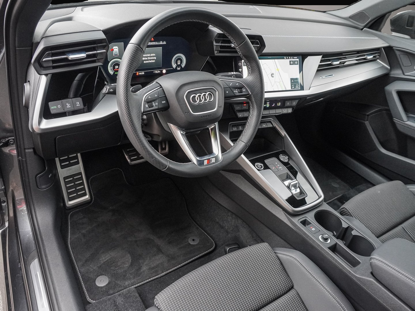 Audi A3 (06/2023, )