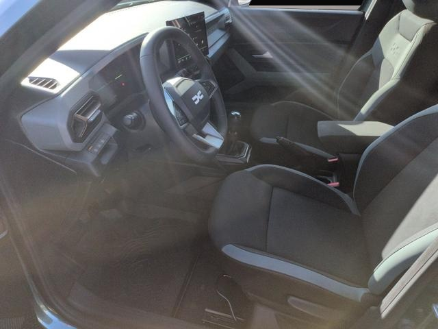 Dacia Duster, image 2 of 4