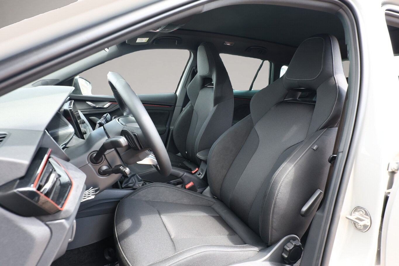 Skoda Scala (06/2026, Benzin)