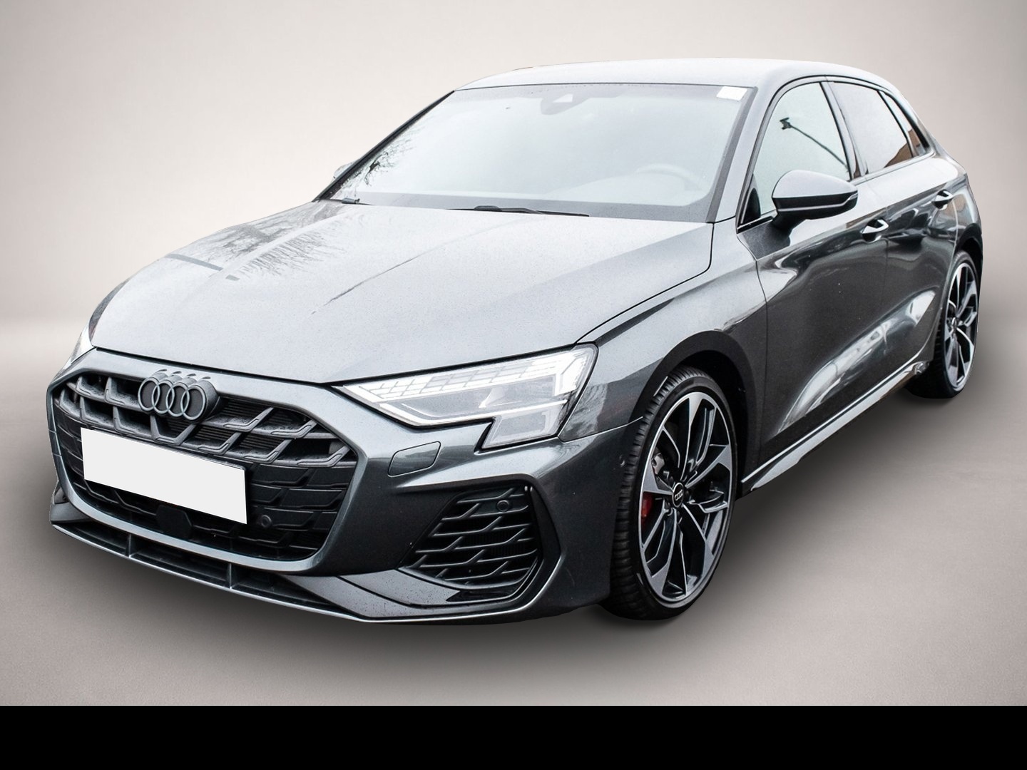 Audi quattro (04/2025, Benzin)