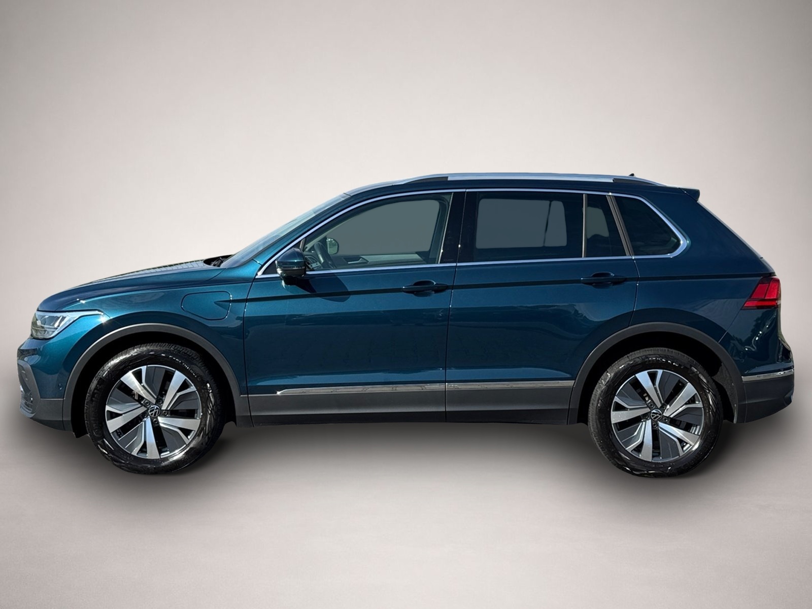 Volkswagen Tiguan (12/2022, Hybrid (Benzin/Elektro))