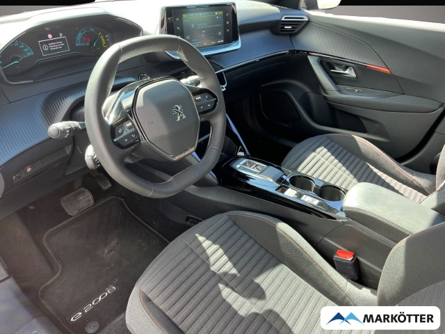 Peugeot 2008 (04/2023, ELECTRIC)
