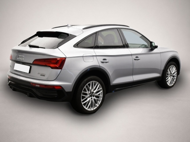 Audi Q5 (11/2022, Benzin)