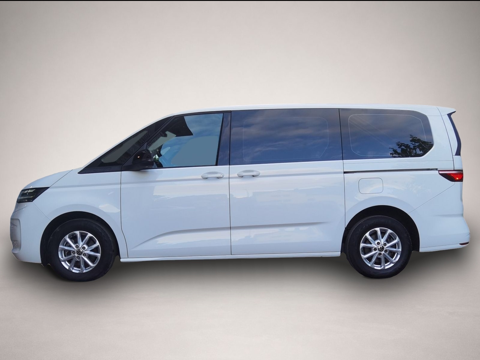 Volkswagen T7 Multivan (06/2022, Benzin)