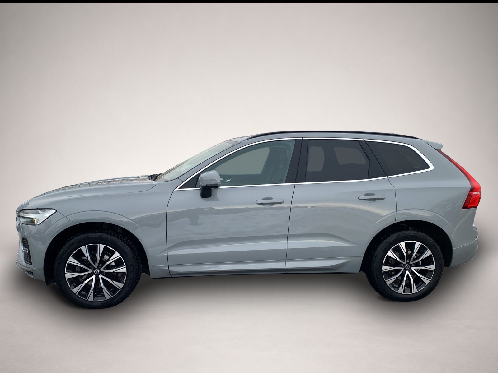 Volvo XC60 (10/2024, Benzin)