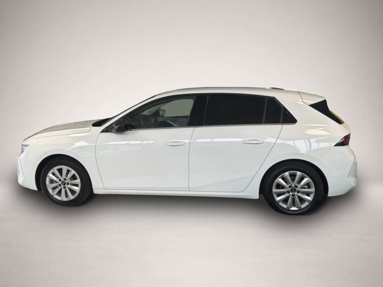Opel Astra (02/2025, Benzin)