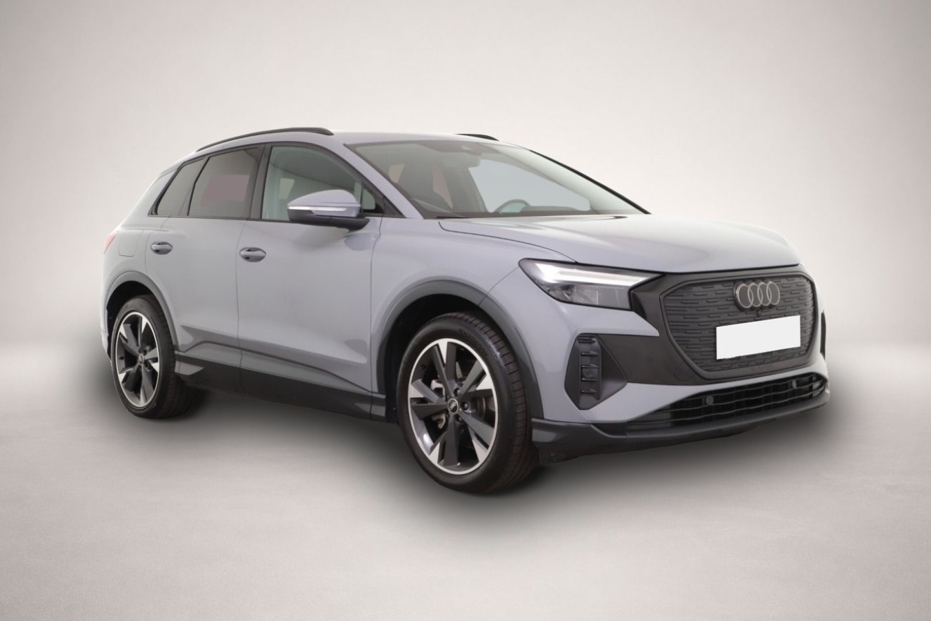 Audi Q4 e-tron (09/2025, ELECTRIC)