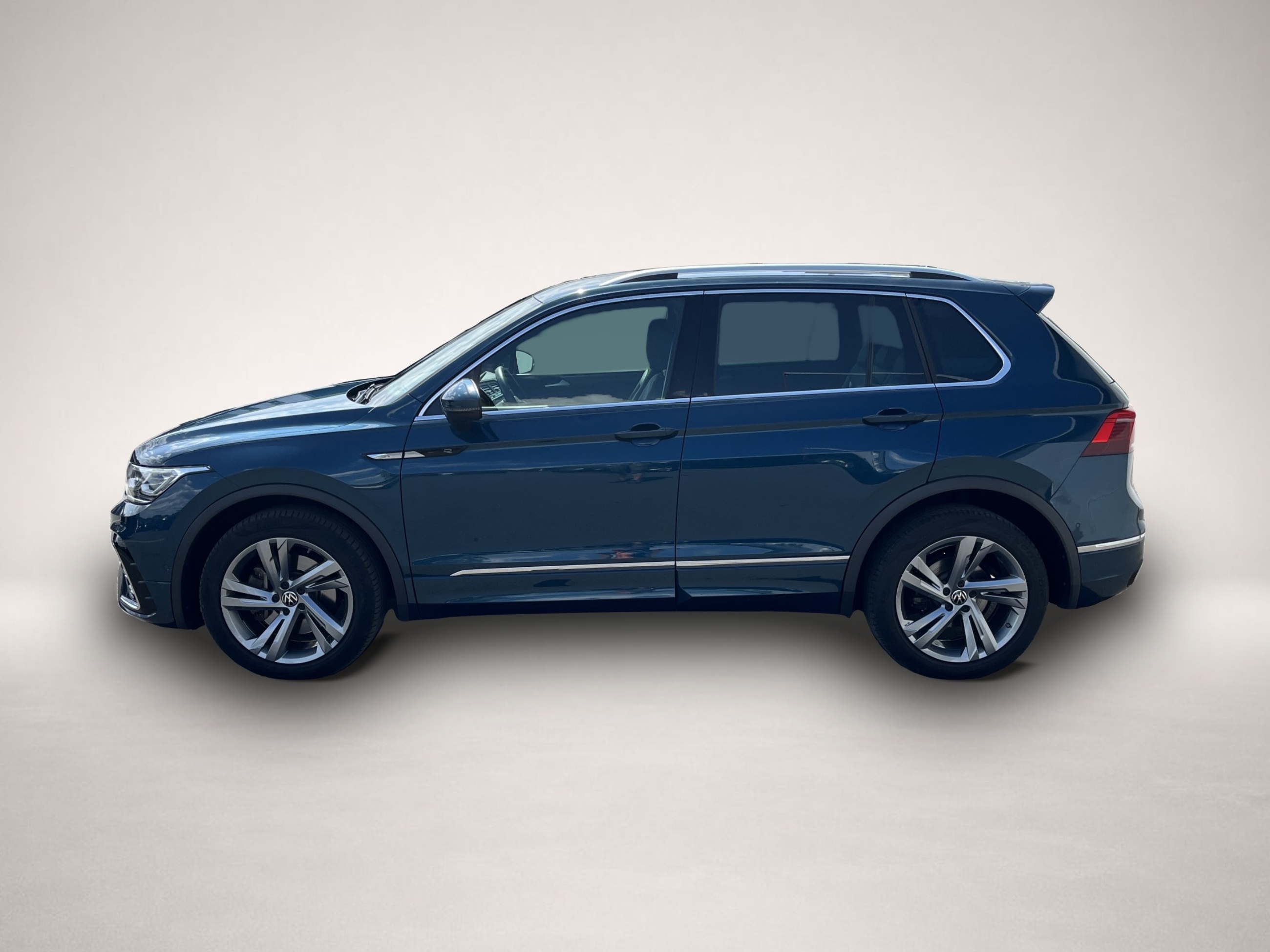 Volkswagen Tiguan (07/2022, Benzin)