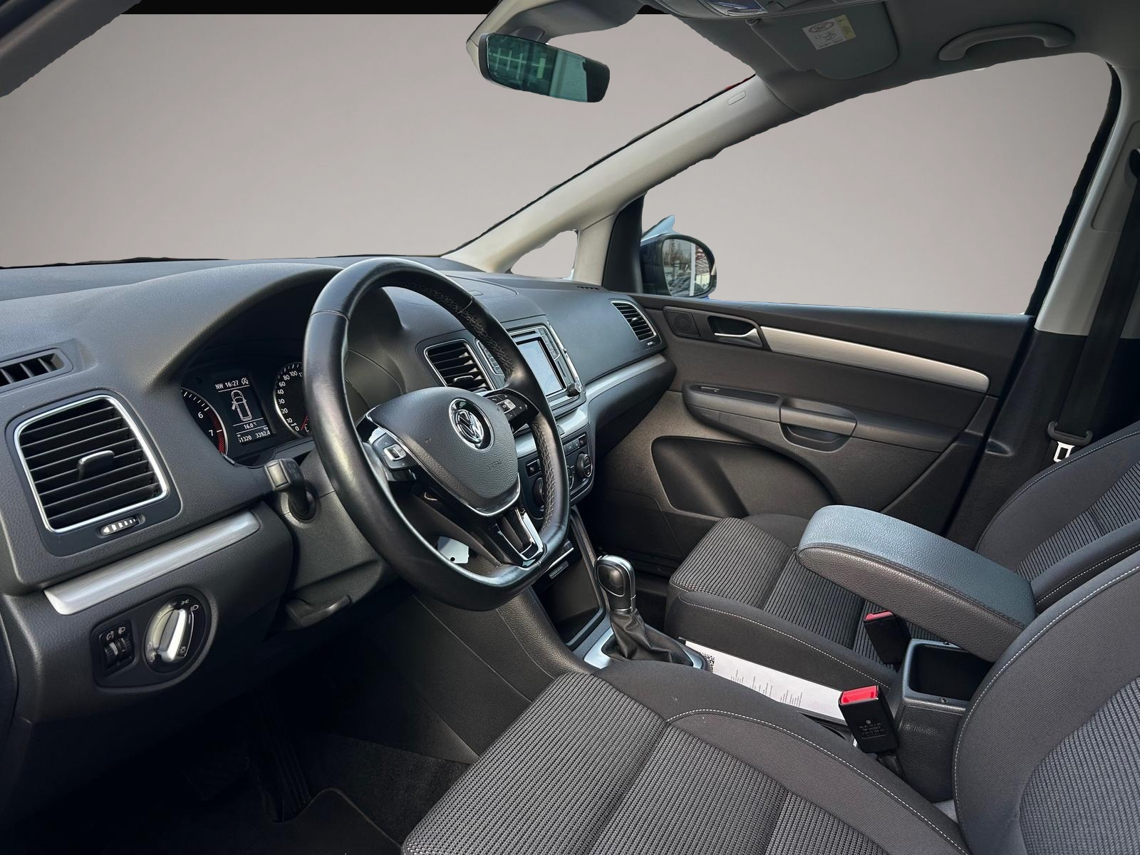 Volkswagen Sharan (08/2019, Benzin)