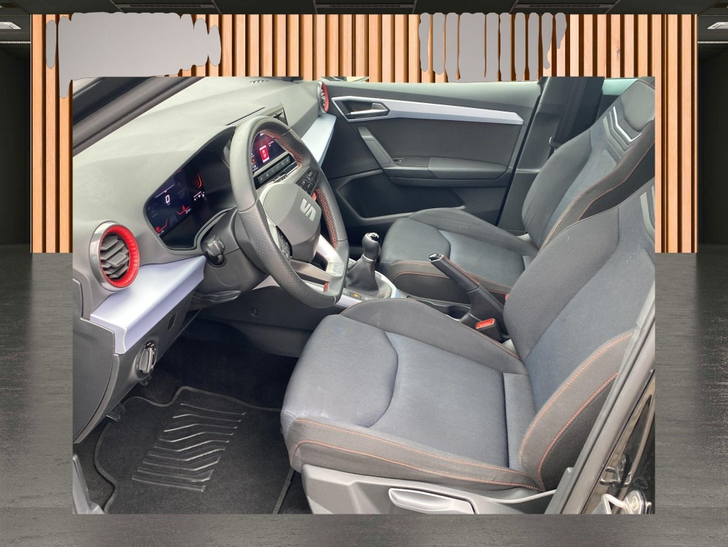 Seat Arona (03/2025, Benzin)