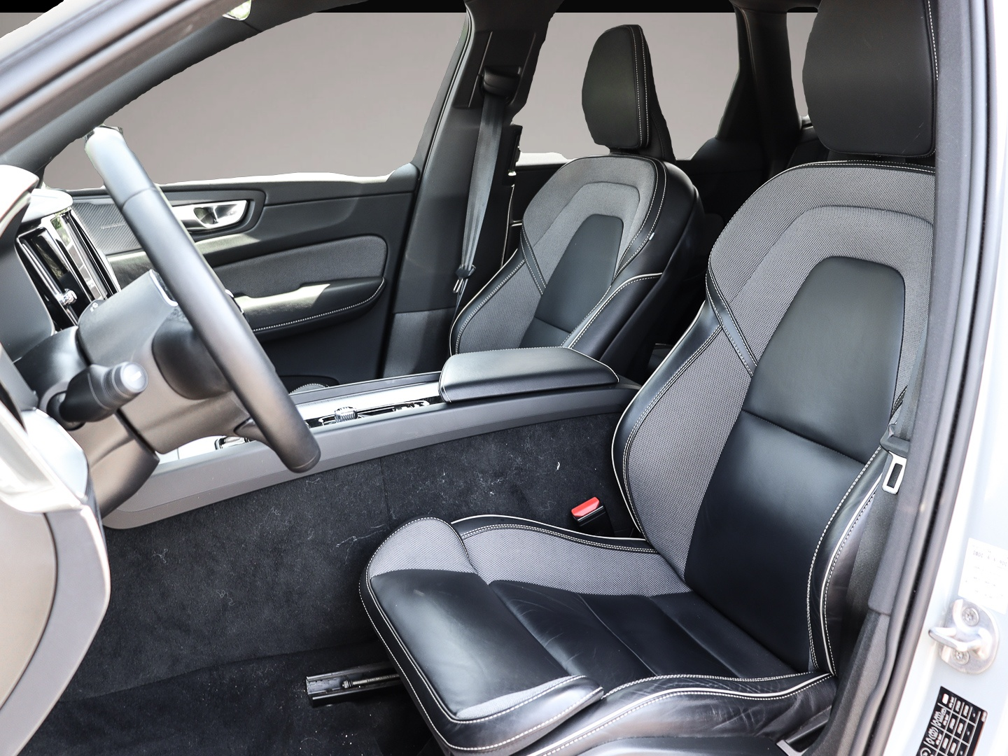 Volvo XC60 (06/2023, Diesel)