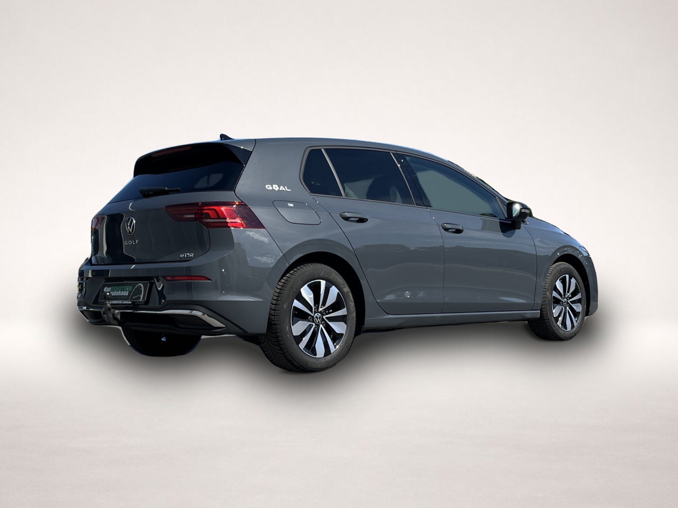 Volkswagen Golf (10/2025, Benzin)