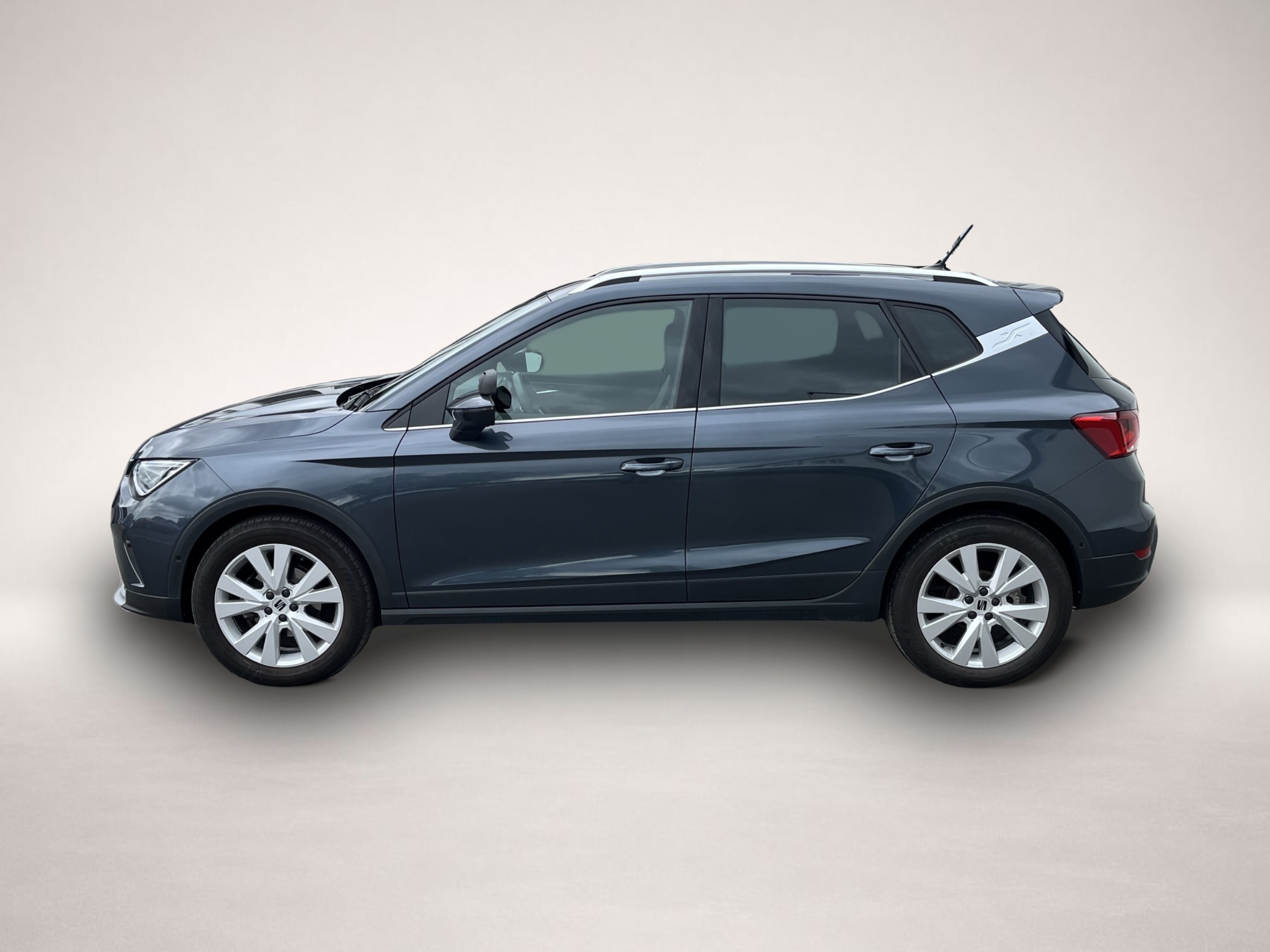 Seat Arona (03/2024, Benzin)