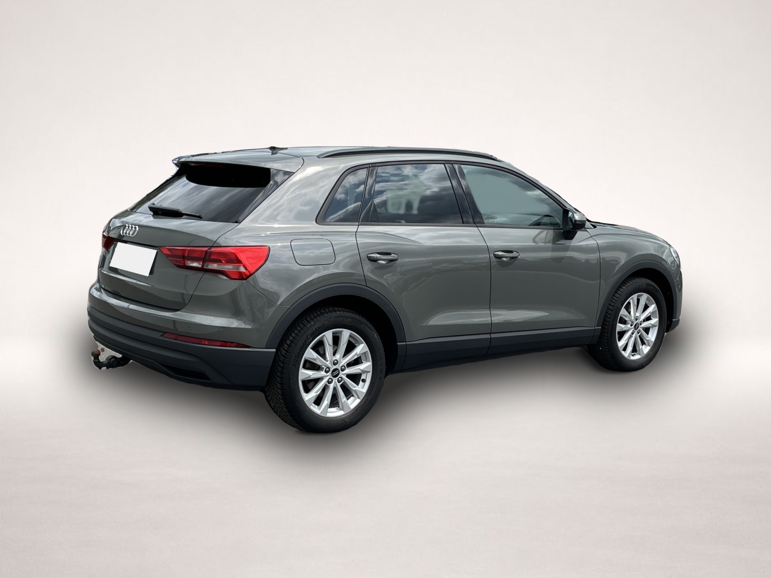Audi Q3 (04/2024, Benzin)