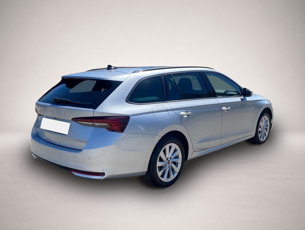 Skoda Octavia (06/2025, Benzin)