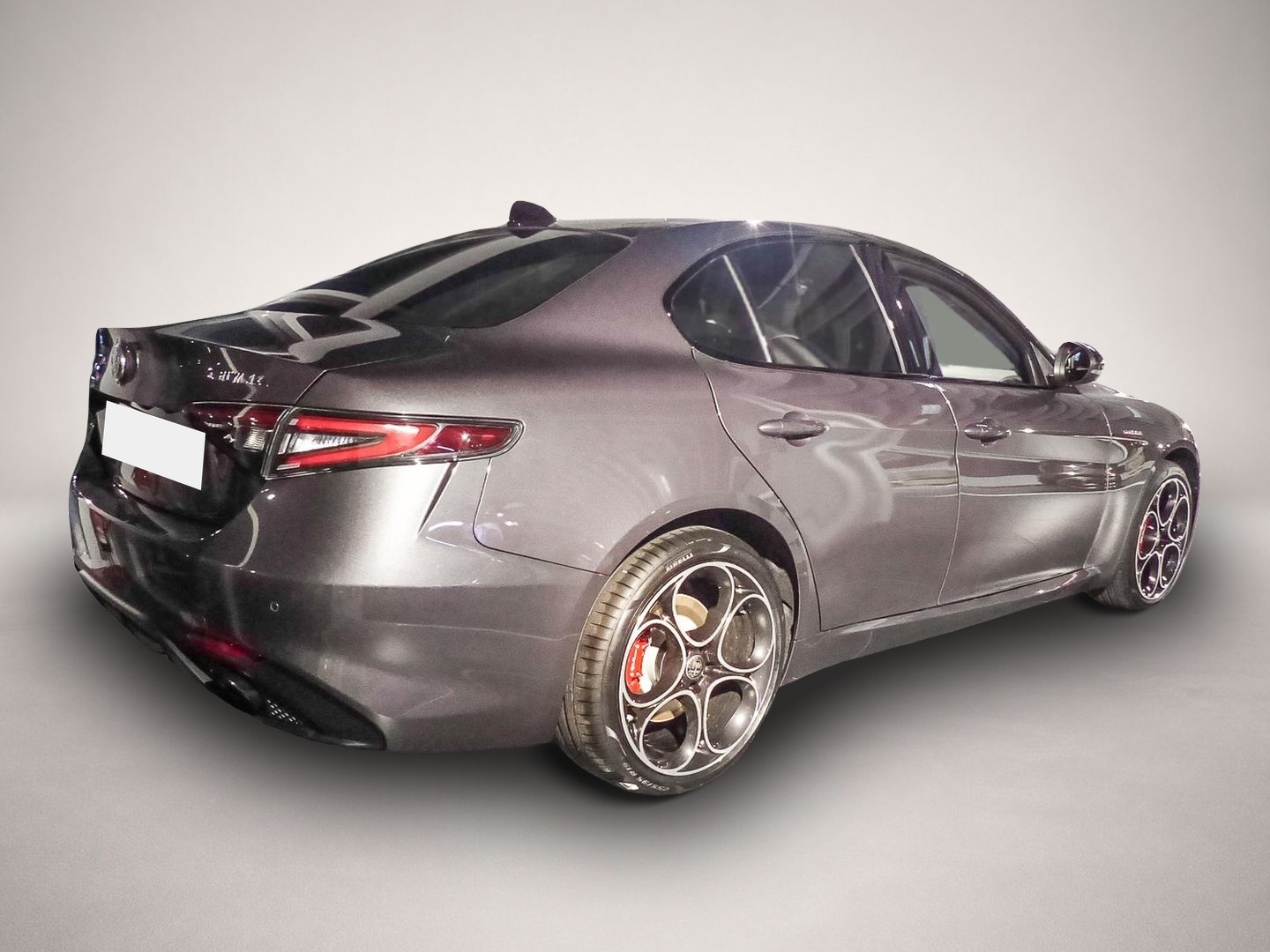Alfa-Romeo Giulia (02/2026, Benzin)