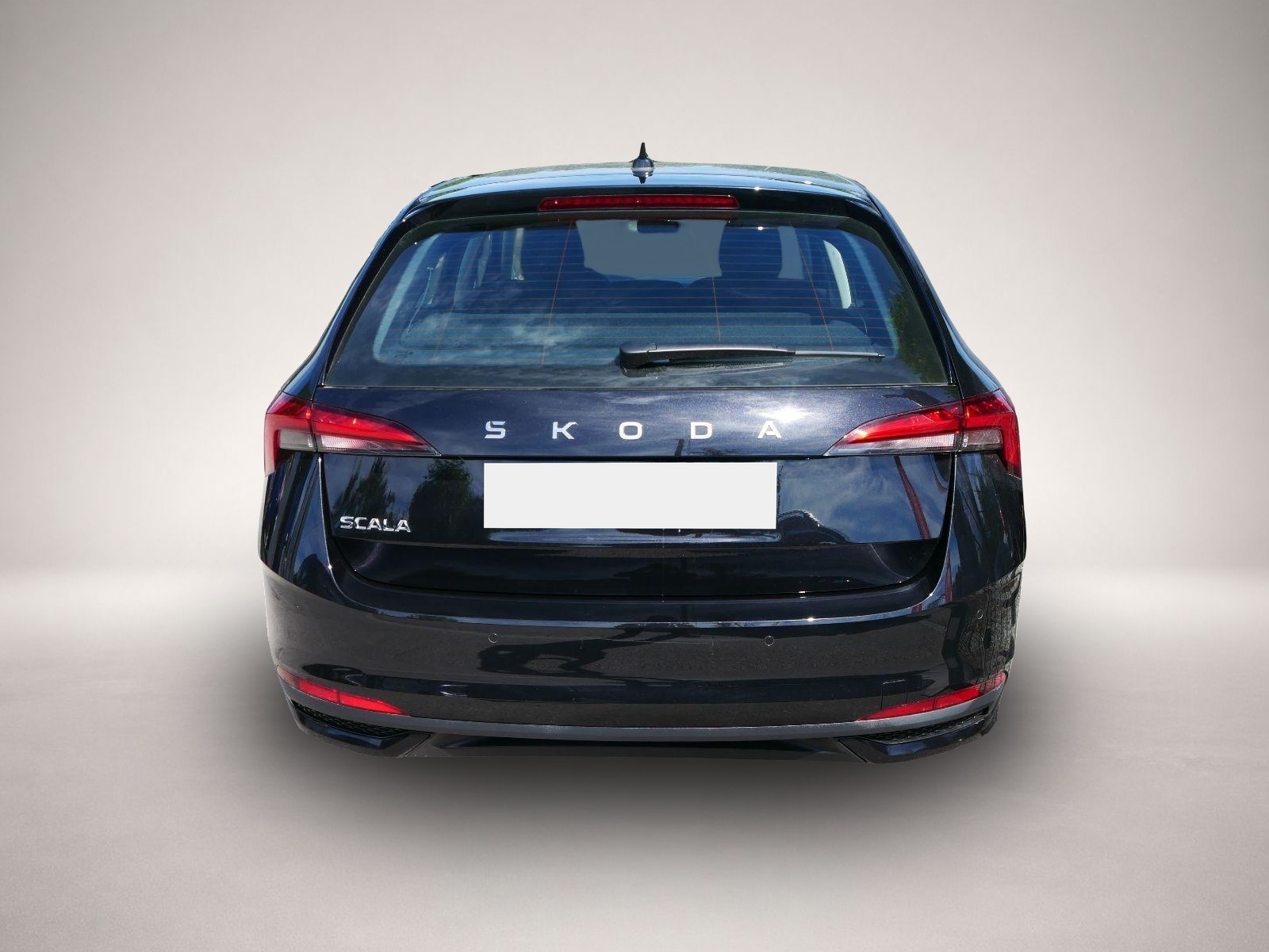 Skoda Scala (09/2025, Benzin)