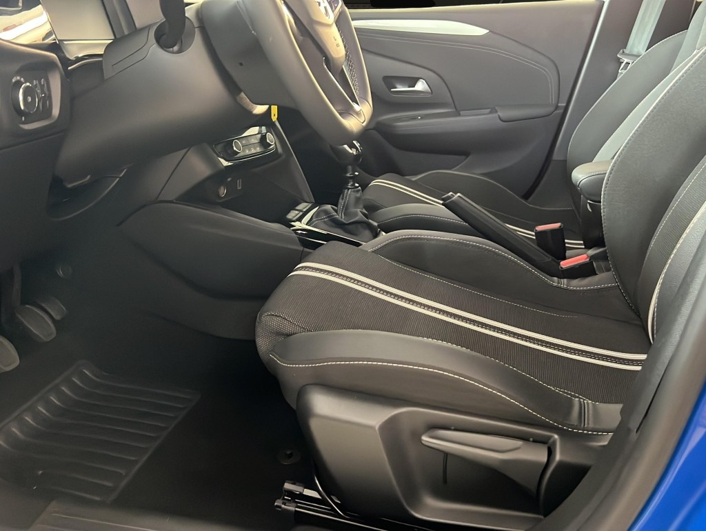 Opel Corsa (03/2025, Benzin)
