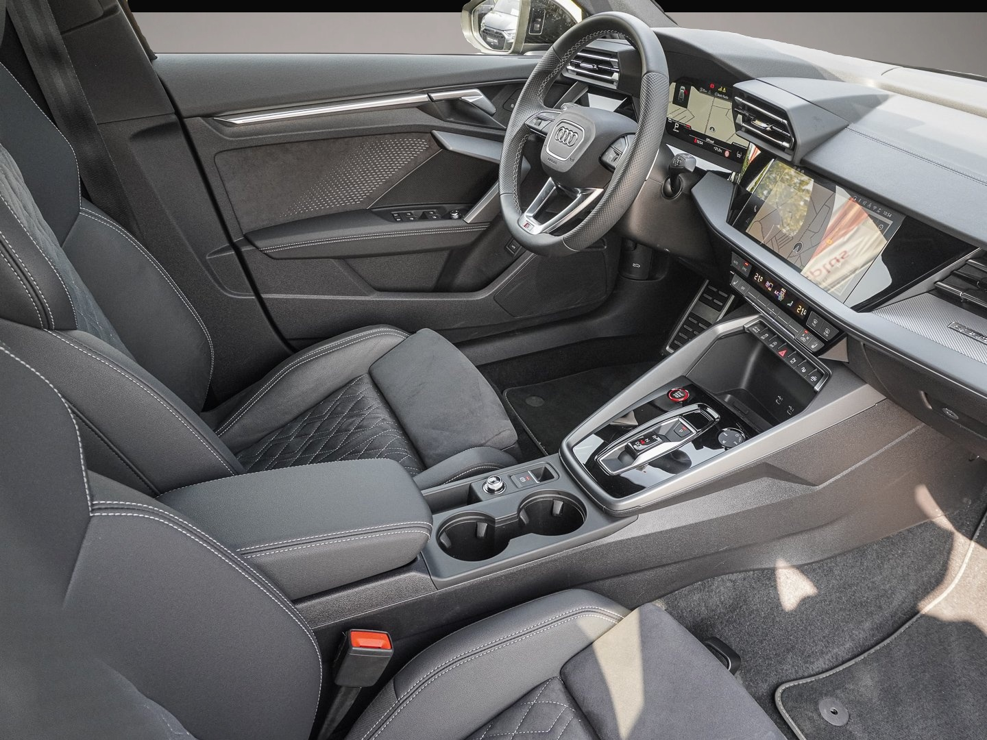 Audi quattro (03/2025, )