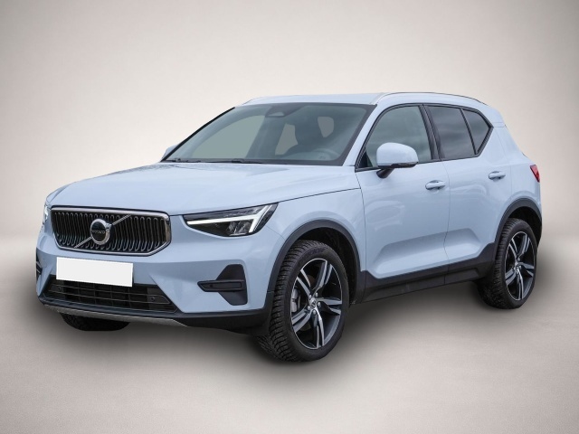 Volvo XC40 (07/2025, Benzin)