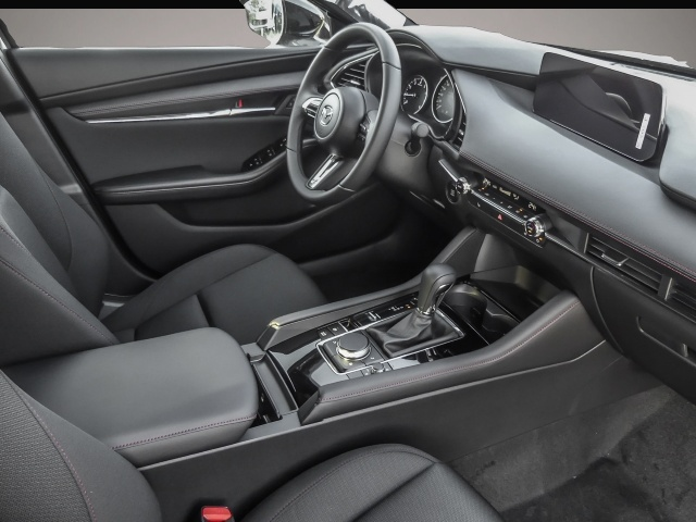 Mazda 3 (01/2026, Benzin)