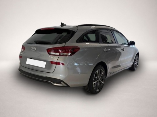 Hyundai i30 (11/2025, Benzin)