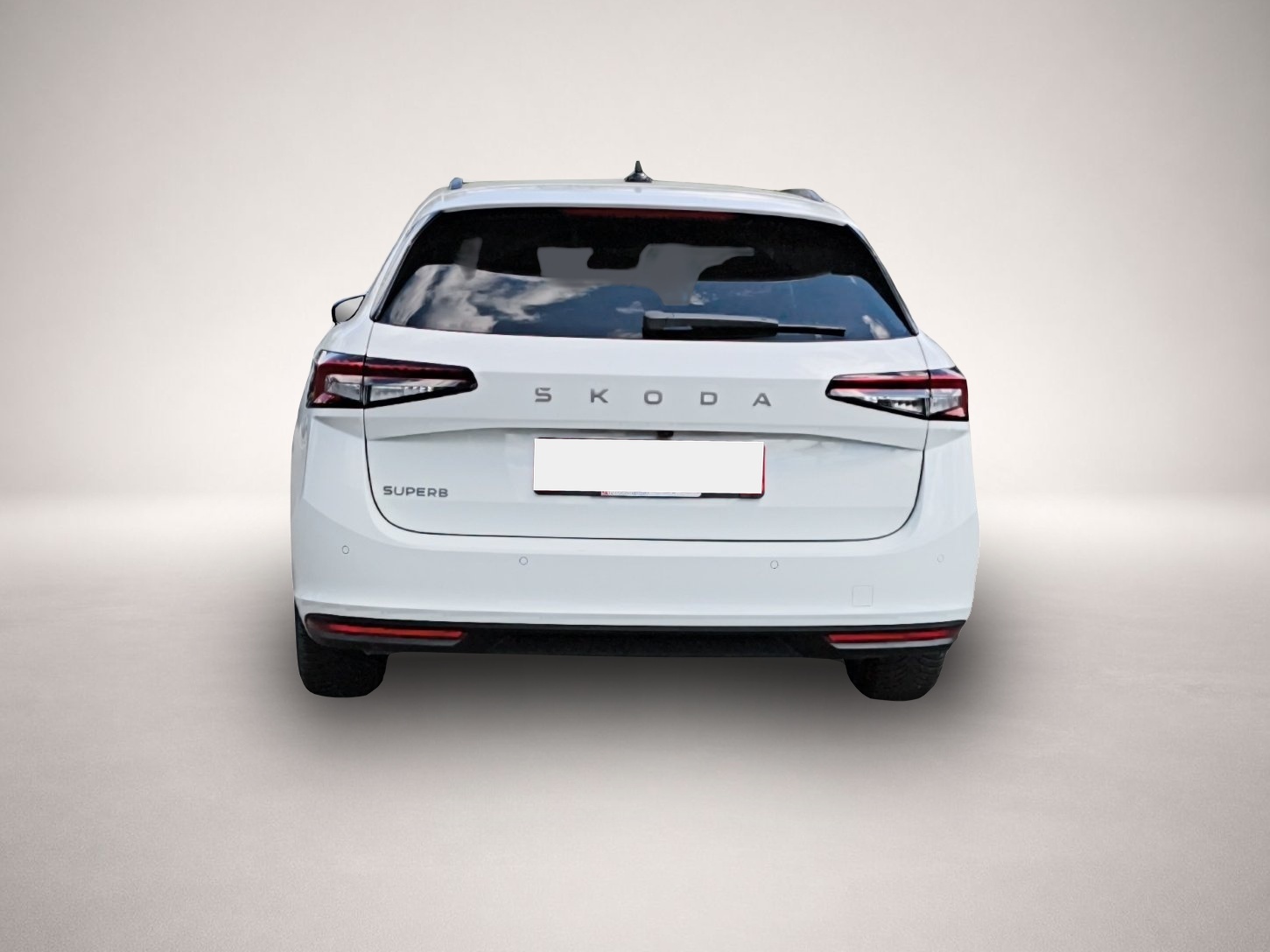 Skoda Superb (09/2025, Benzin)