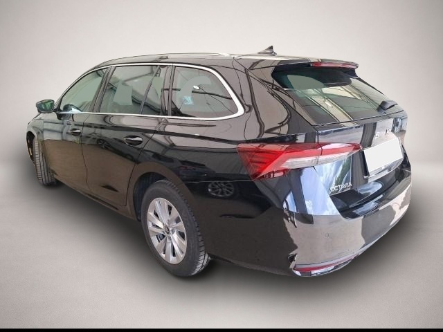 Skoda Octavia (04/2025, Benzin)