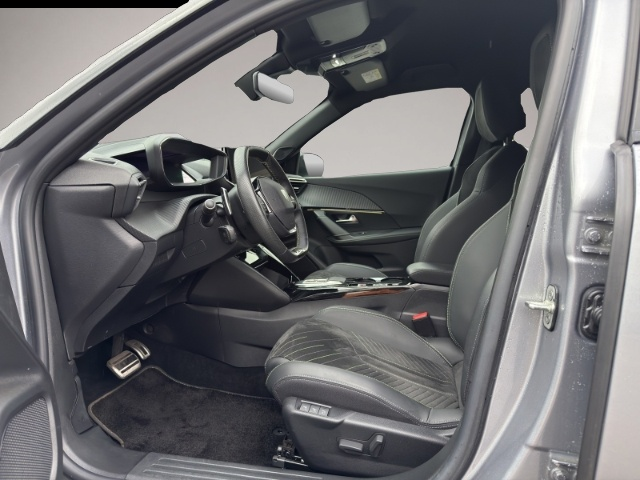 Peugeot 2008 (01/2024, Benzin)