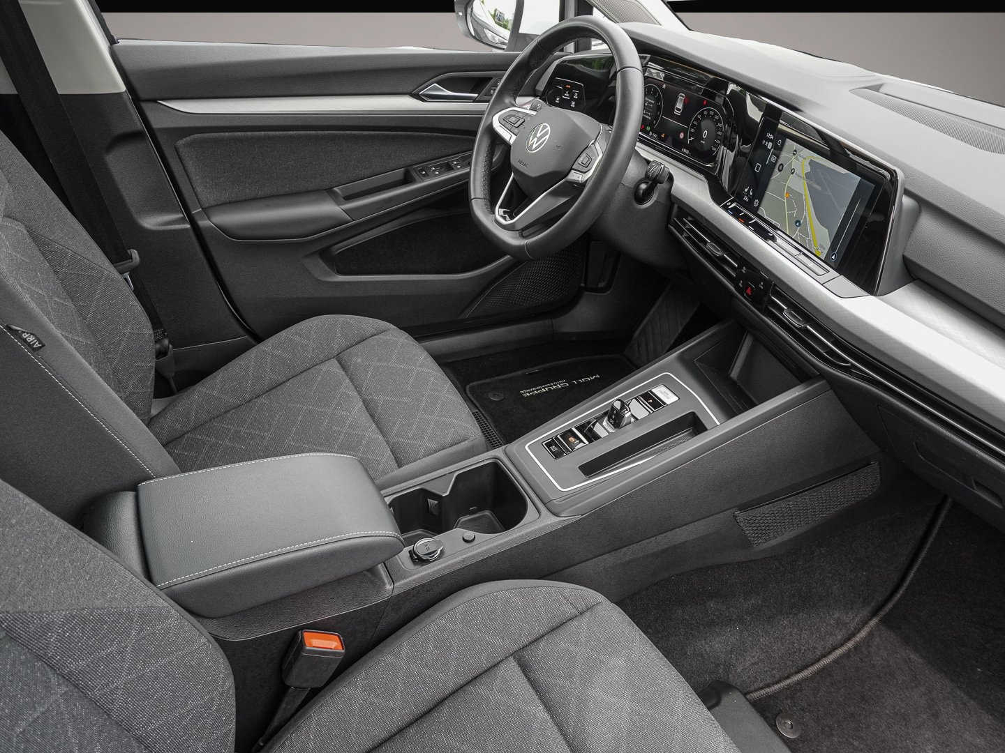 Volkswagen Golf (11/2023, Benzin)