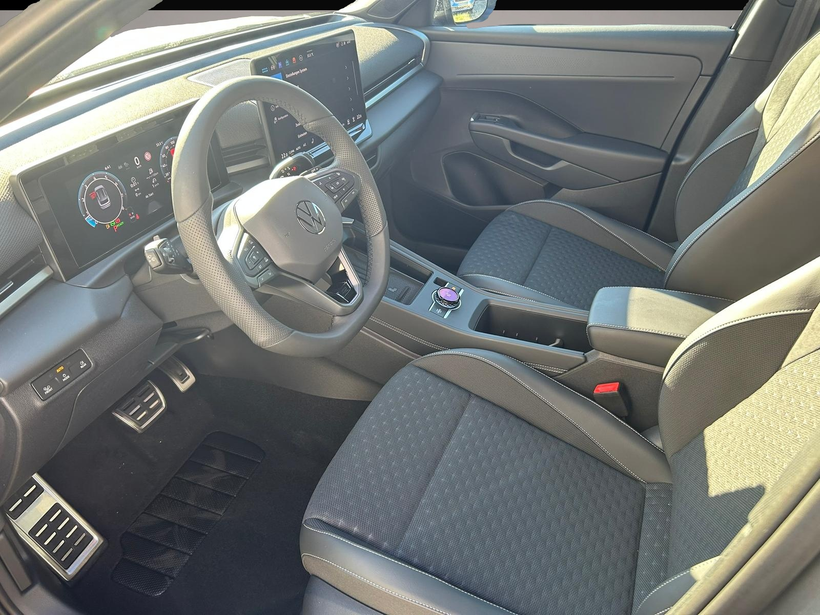 Volkswagen T-Roc (08/2026, Benzin)