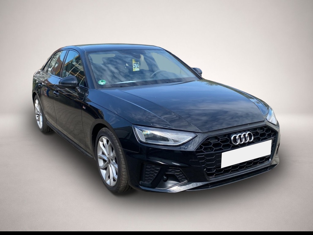 Audi A4 (03/2023, Benzin)