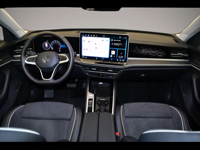 Volkswagen Passat Variant (10/2025, Benzin)