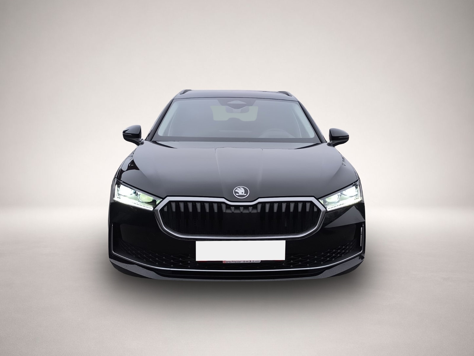 Skoda Superb (03/2025, Benzin)