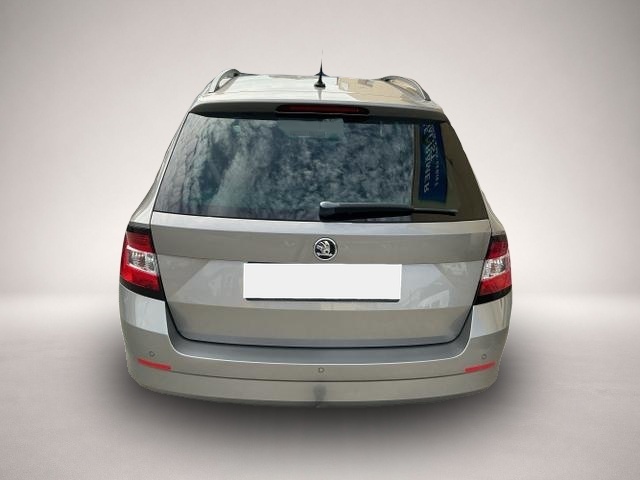 Skoda Fabia (04/2016, Benzin)