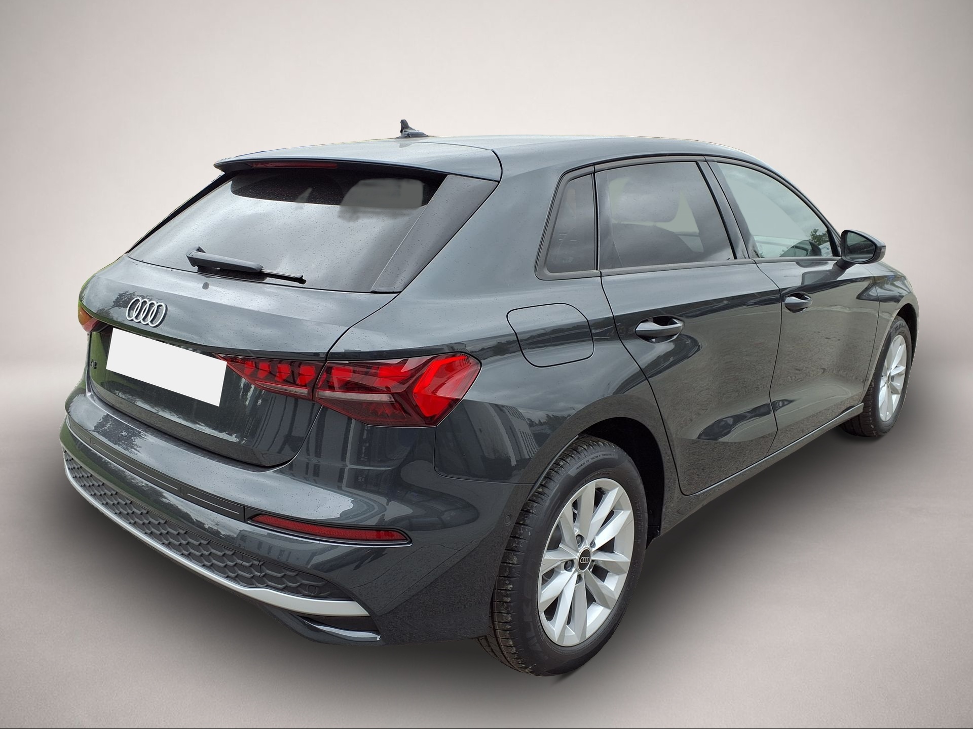 Audi A3, image 3 of 4