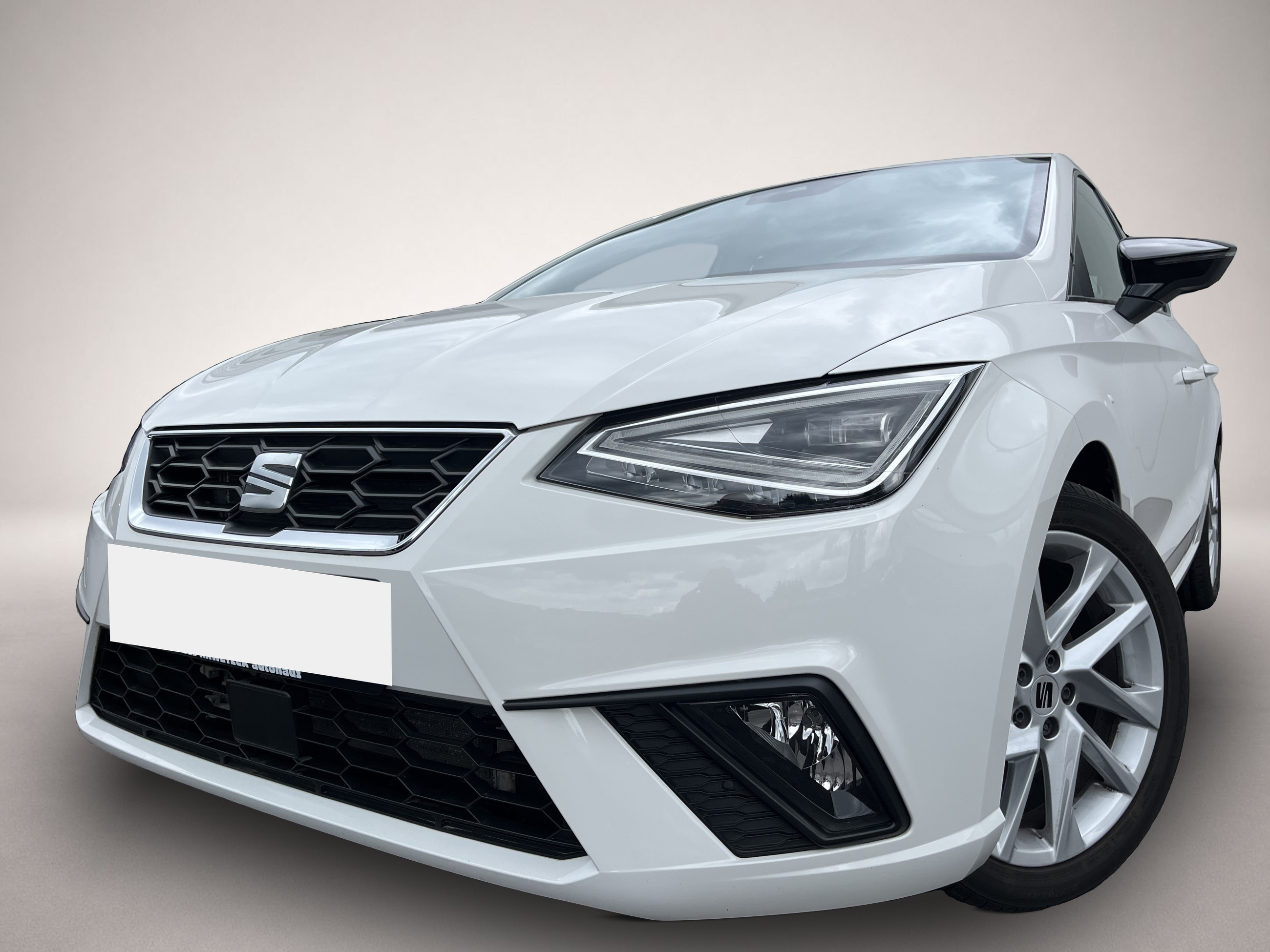 Seat Ibiza (03/2023, Benzin)
