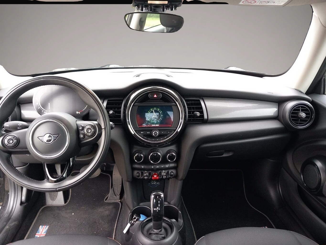 Mini Cooper (10/2020, Benzin)