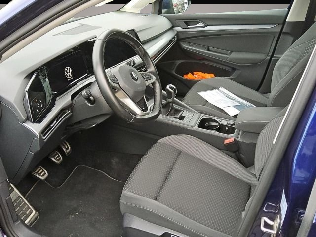 Volkswagen Golf (06/2021, Benzin)