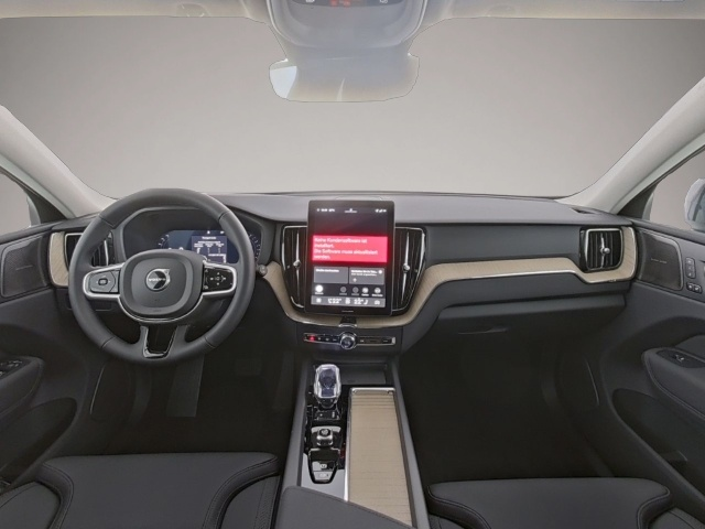 Volvo XC60 (07/2025, Benzin)