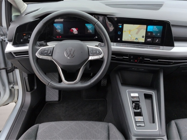 Volkswagen Golf (09/2023, Benzin)