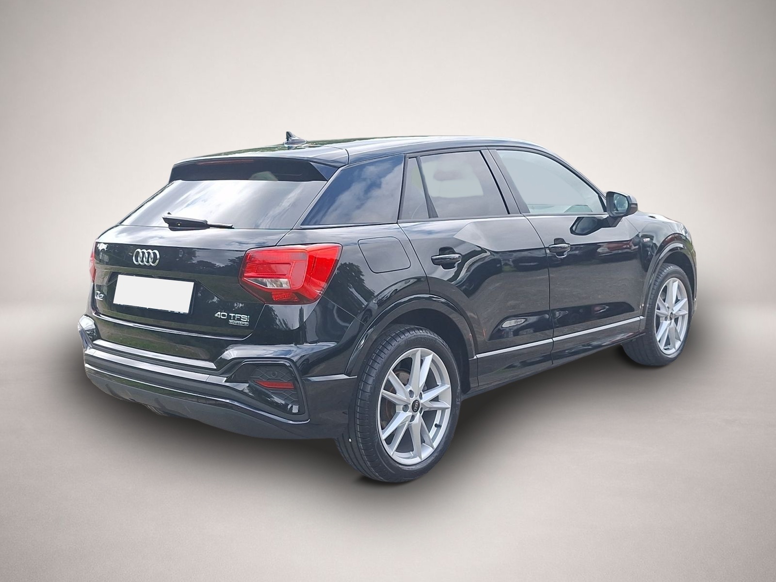 Audi Q2 (08/2025, Benzin)