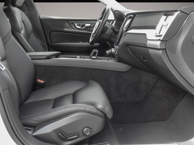 Volvo V60 Cross Country (05/2022, Diesel)