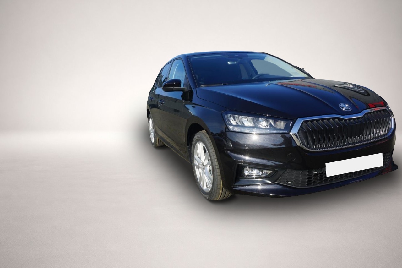 Skoda Fabia (11/2025, Benzin)